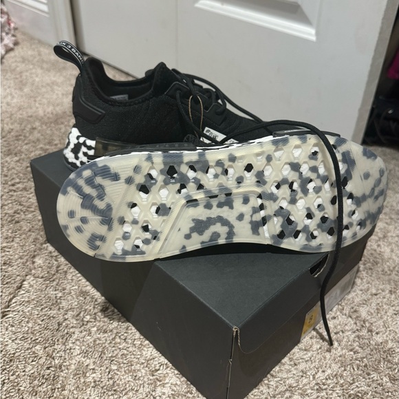 Adidas NMD R1 - Picture 3 of 5